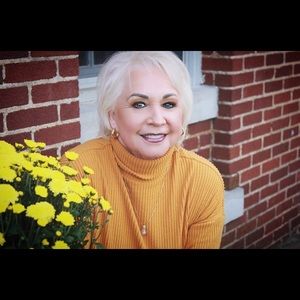 Meet your Posher, Sally